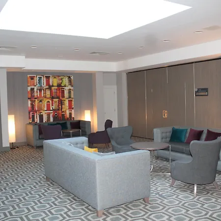 מלון Maldron Pearse Street City