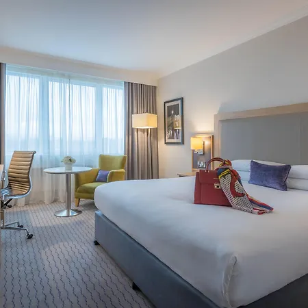 Clayton Burlington Road Hotel 4*