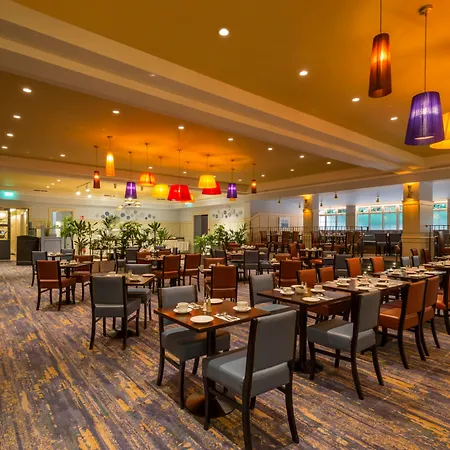 伯宁顿休闲中心酒店 4*