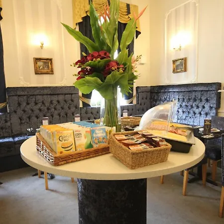 St George By Nina 3* Dublin
