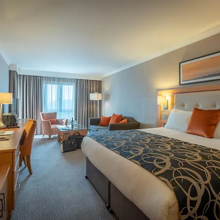 Clayton Hotel