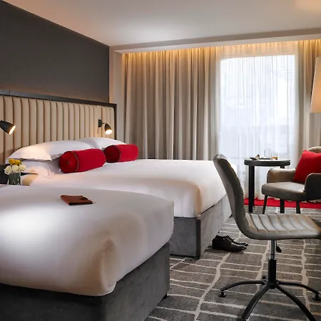 Red Cow Moran Отель 4*