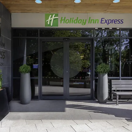 Express Dublin-airport By Ihg Hotel 3*