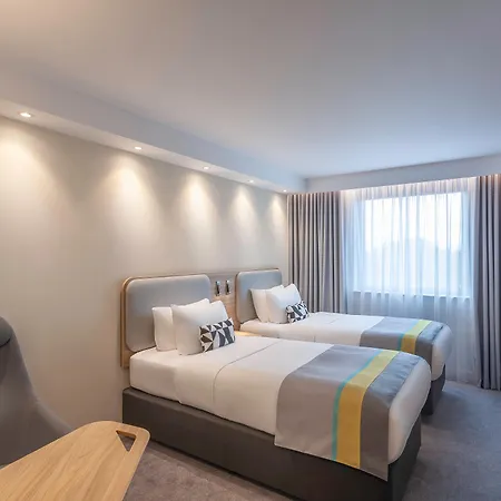 Express Dublin-airport By Ihg Hotel 3*