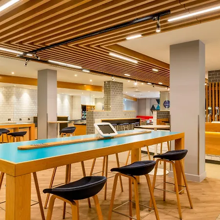 Express Centre By Ihg