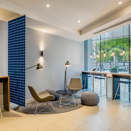 Express Centre By Ihg