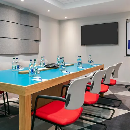 Hotel Express Centre By Ihg