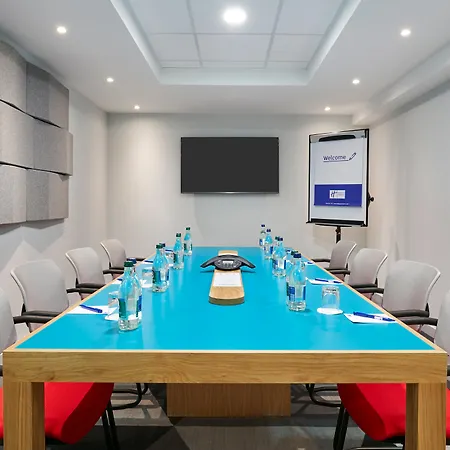 Express Centre By Ihg Hotel