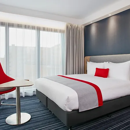 Hotel Express Centre By Ihg