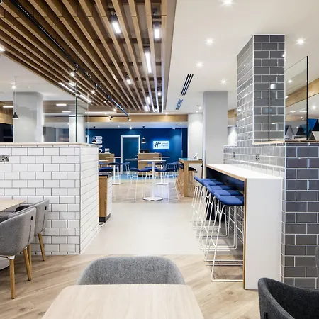 Express Centre By Ihg