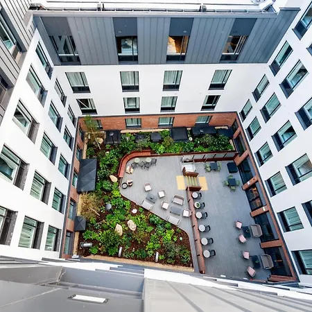 Staycity Centre Apart Otel 4*