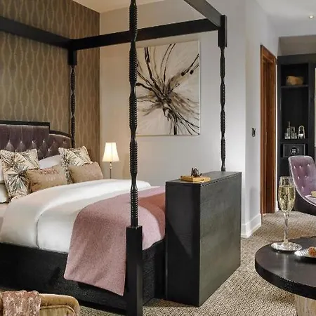 Hotel Castleknock 4*