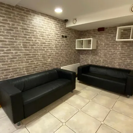 Hostel Dorms *
