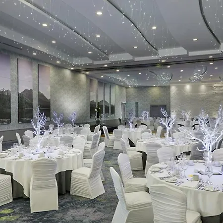 Crowne Plaza Dublin By Ihg Отель 4*