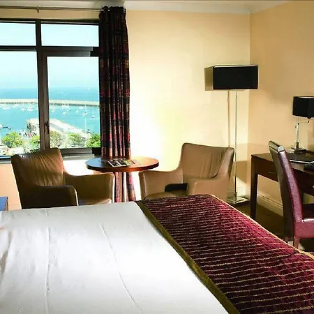 Royal Marine Hotel 4*