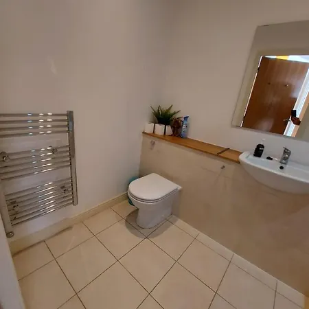 Northwood, Luxury
