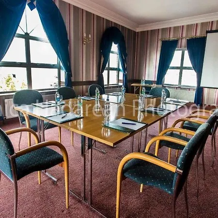 Sheldon Park And Leisure Club 酒店 3*