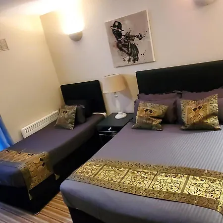 Bed & Breakfast Kgt House Dublino