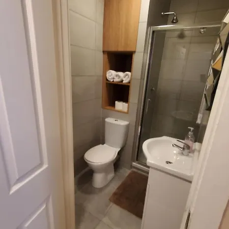 Bed & Breakfast Kgt House Dublino