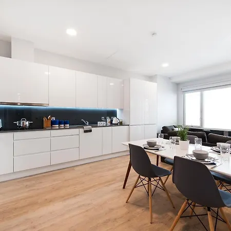 Yugo Explore - Kavanagh Court Apartament
