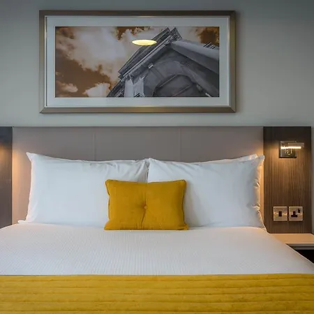 Maldron Pearse Street City 4* דבלין