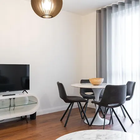 Fernbank Apartament *