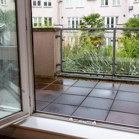 Orchard Way, Shared With An Amazing Double Bedroom With Ensuite Homestay