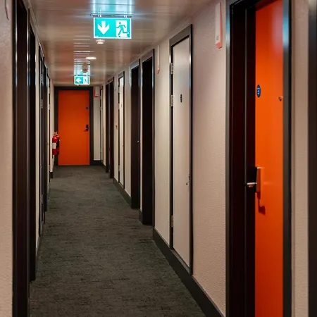 Easyhotel Hotel