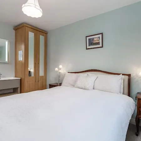 Nocleg ze śniadaniem Beaumont 4*