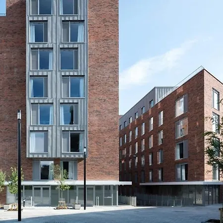 Appartement Stylish & Private At Binary Hub In *