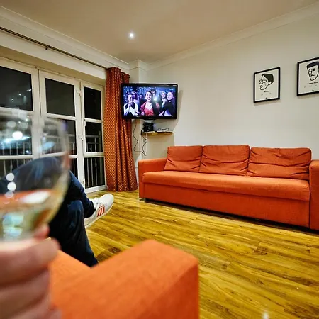 The Dubliner - O Connell Street Zone Apartment *