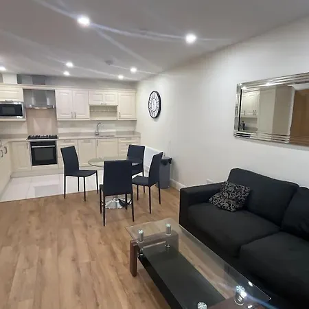 Beach Gem 5 Adult Spaces Plus Child * Dublin