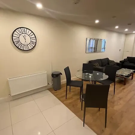 Apartment Beach Gem 5 Adult Spaces Plus Child Dublin