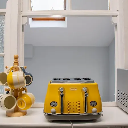 The Yellow Door By Shortstays Holiday home Dublin