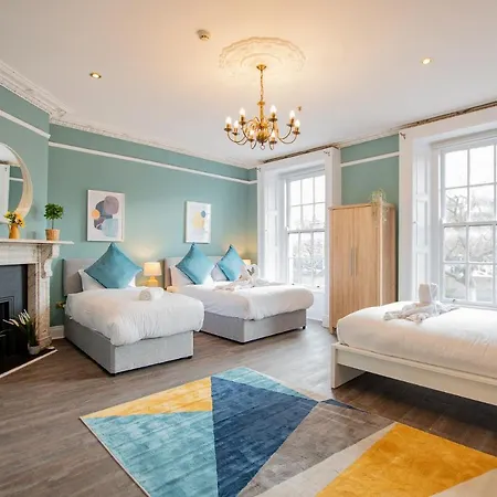 Holiday home The Yellow Door By Shortstays Dublin