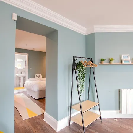 Holiday home The Yellow Door By Shortstays Dublin
