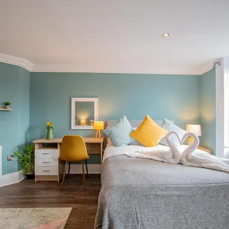 The Yellow Door By Shortstays Holiday home Dublin