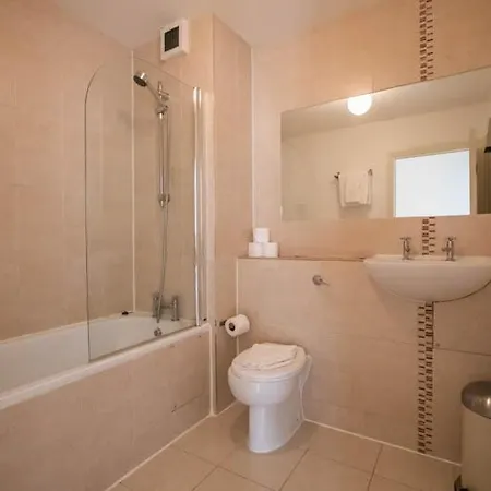 Apartment Grand Canal District Dublin