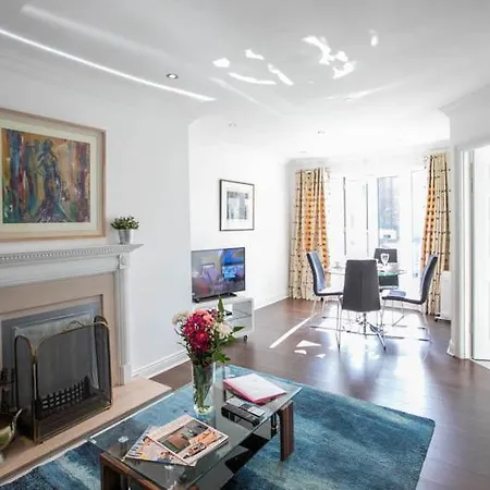 Grand Canal District Apartment