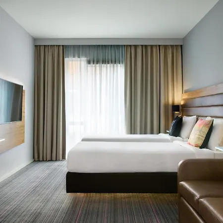 Hotel Moxy 4*