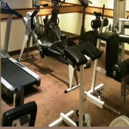 Clayton Hotel 4*