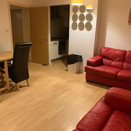 Perfect Airport Apartments *