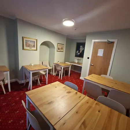 Lyndon Guest house *