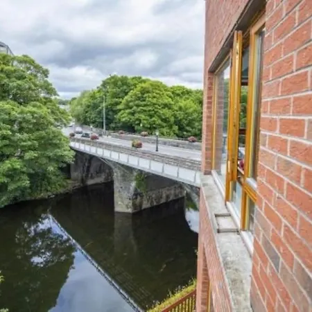 Serene Riverside - Hidden Gem In *