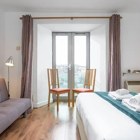 The Old Distillery - Historic Pad Central Apartment Dublin