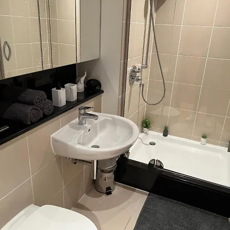 Homestay Private And Private Bathroom *