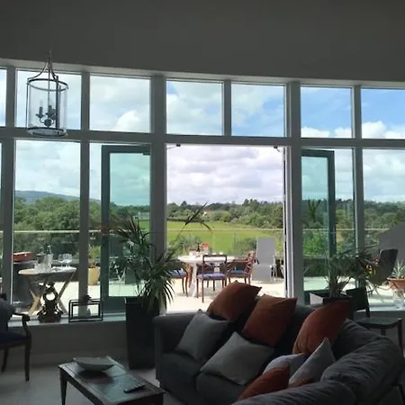 Beautiful Penthouse 18 * Dublin