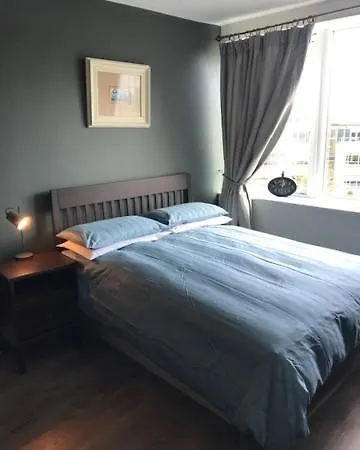 Beautiful Penthouse 18 Apartment *