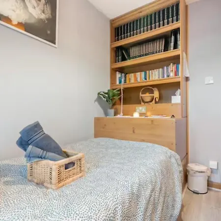 Private In * Dublín