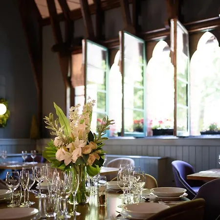 Schoolhouse Hotel 4*